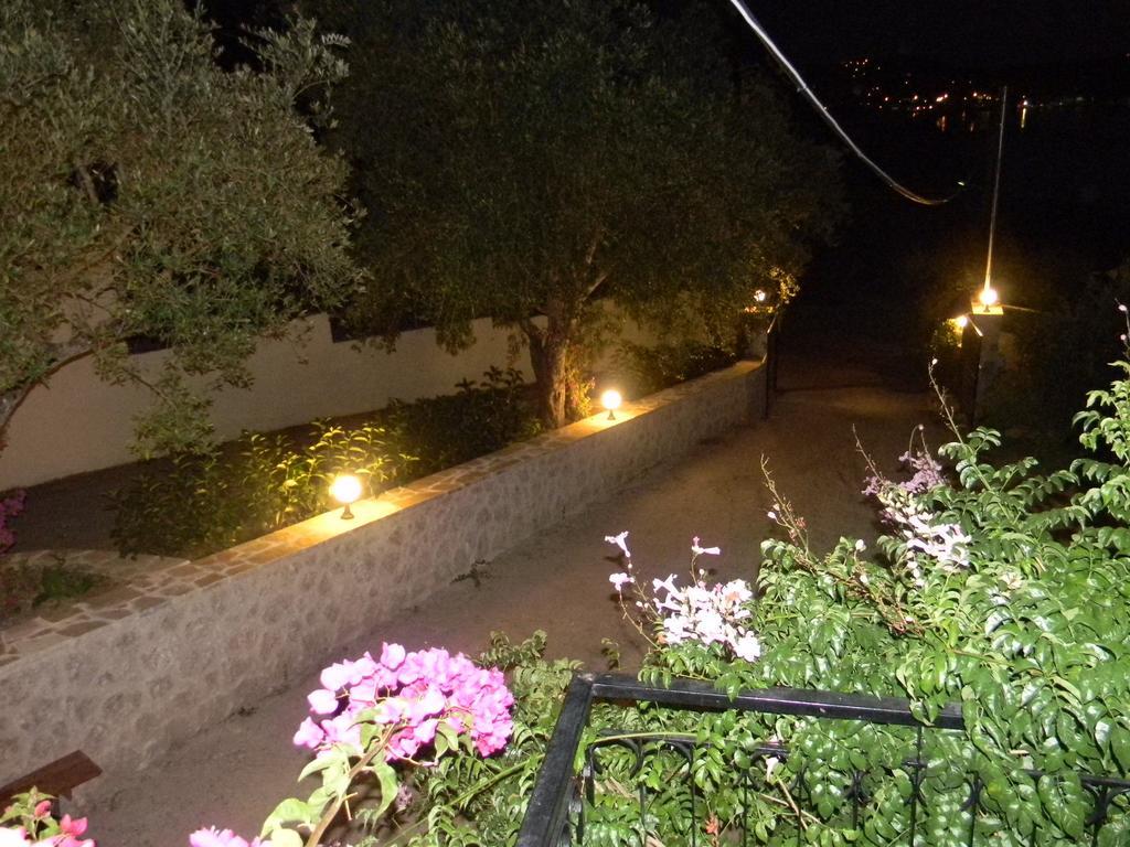 קונטואקלי Villa Efterpi מראה חיצוני תמונה