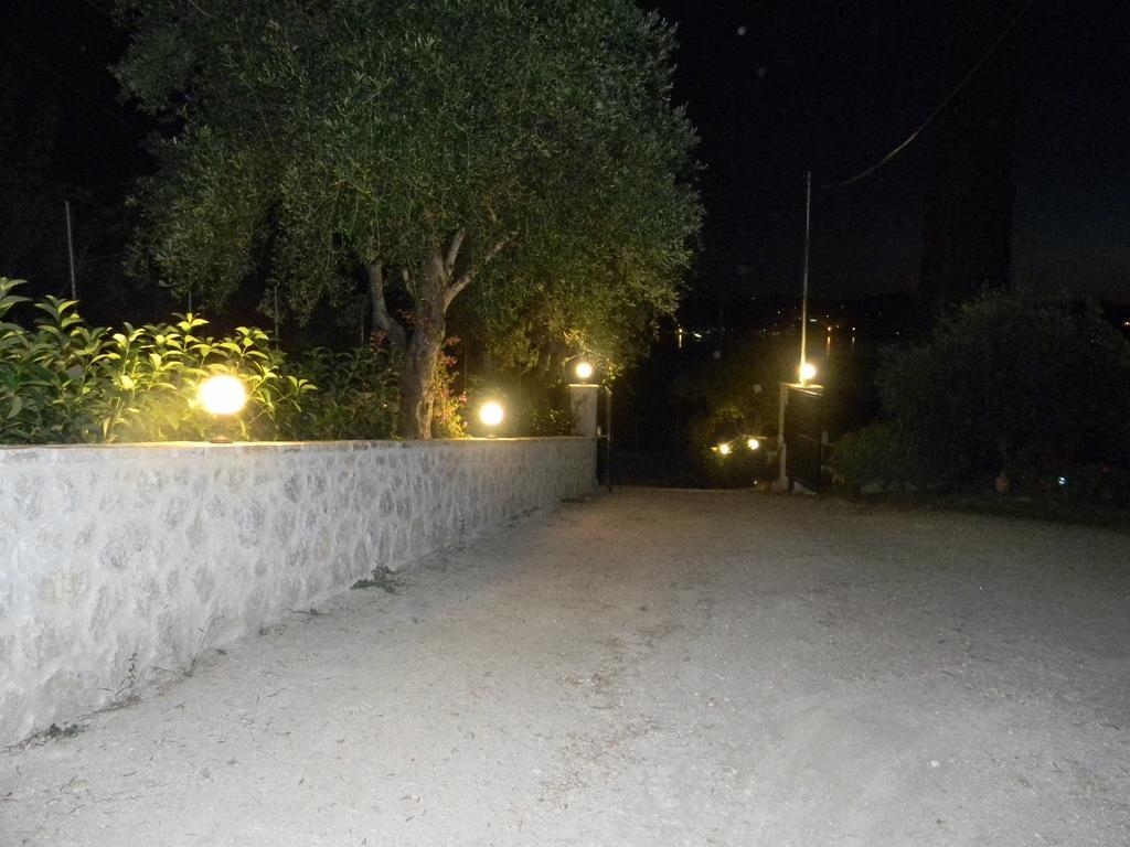קונטואקלי Villa Efterpi מראה חיצוני תמונה