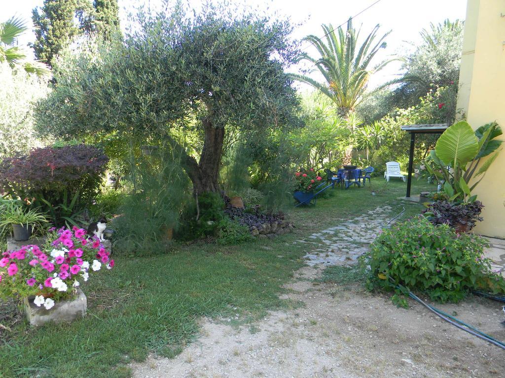 קונטואקלי Villa Efterpi מראה חיצוני תמונה