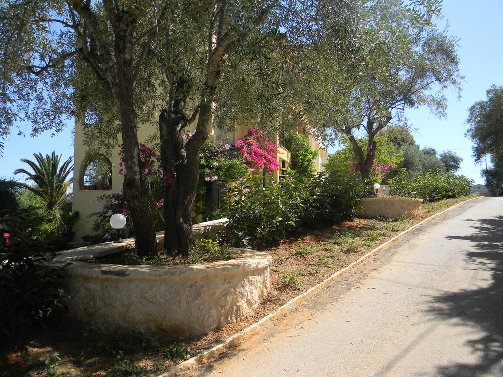 קונטואקלי Villa Efterpi מראה חיצוני תמונה